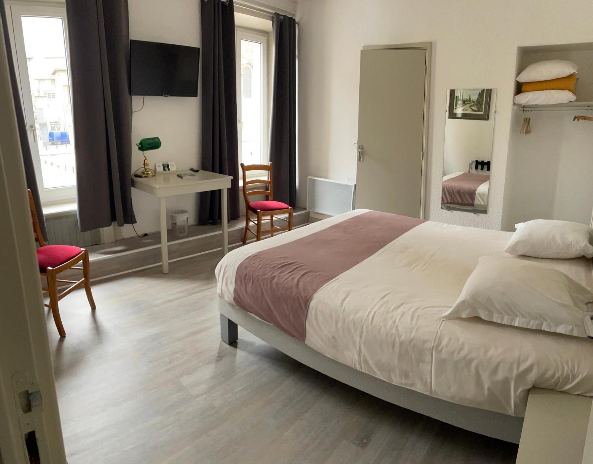 Logis Hotel Restaurant Des Voyageurs Saint-Paulien Eksteriør billede